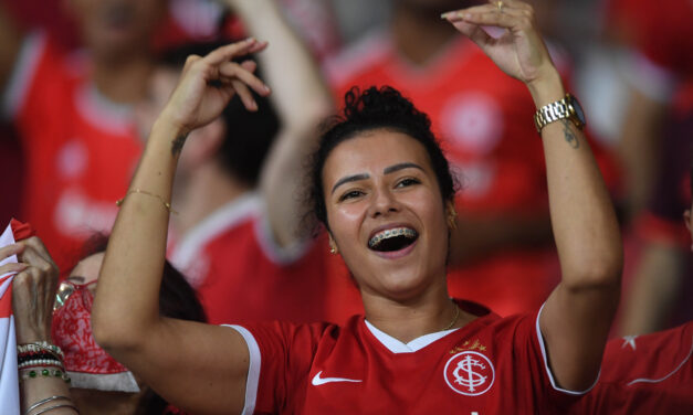 Em homenagem ao mês da mulher, coloradas terão entrada livre no Gre-Nal