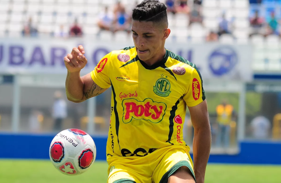 Grêmio encaminha contratação do lateral-direito Rodrigo Ferreira, do Mirassol; Orejuela está de saída