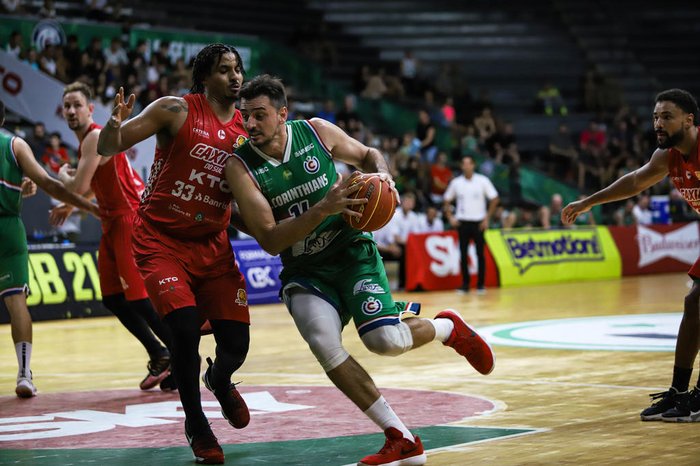 União Corinthians vence Caxias Basquete no duelo gaúcho pelo NBB