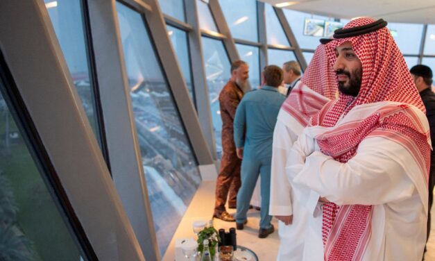 Príncipe herdeiro saudita joga a carta do petróleo em busca de reconhecimento dos EUA