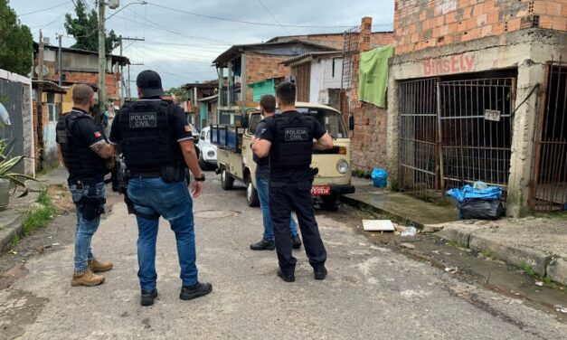 Polícia Civil e Brigada Militar cumprem mandados buscas e prisões na Zona Sul da Capital