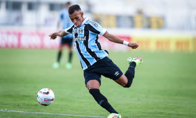 Estreia na Arena: Grêmio enfrenta a Chapecoense nesta noite