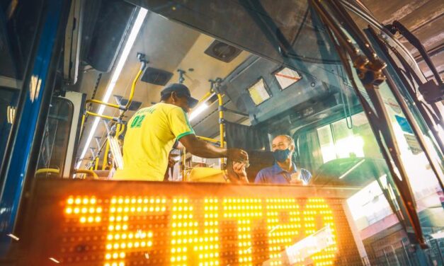 Mais de 70 linhas de ônibus da capital passam a operar sem cobrador a partir deste domingo