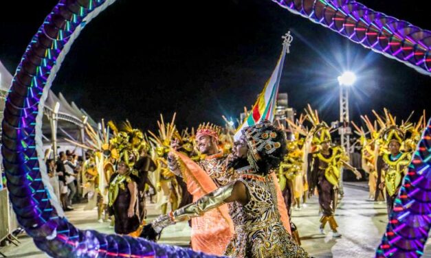 Carnaval: ingressos já estão à venda para as três noites de desfiles