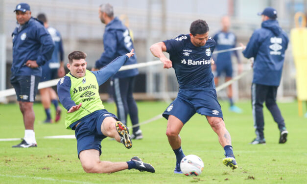 Conversas, 1 contra 1 e Kannemann destaque: o treinamento do Grêmio desta quarta-feira