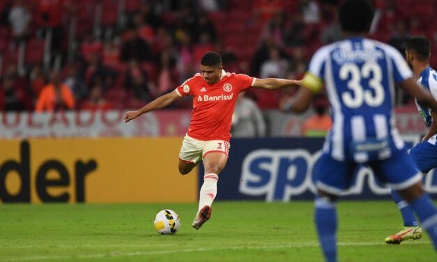 Taison tem nova lesão muscular na coxa e para por até 3 semanas