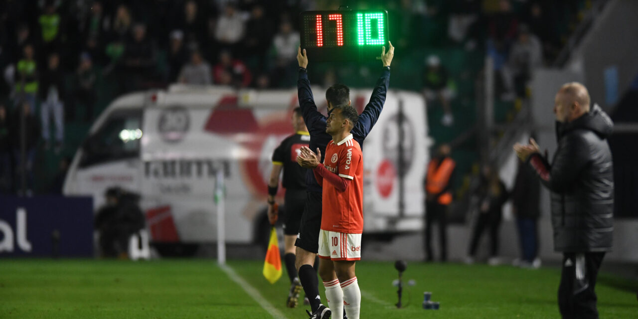 Alan Patrick reestreia pelo Inter, e Mano projeta sequência do camisa 10: “faz uma função que a equipe precisa”