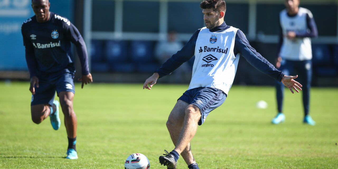 Com muitos jovens, Grêmio divulga lista de relacionados para a Recopa; Kannemann retorna após cinco meses