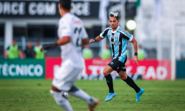 De criticado no Fluminense à titular no Grêmio: Biel vira vice-líder de assistências e arranca elogios de Roger Machado