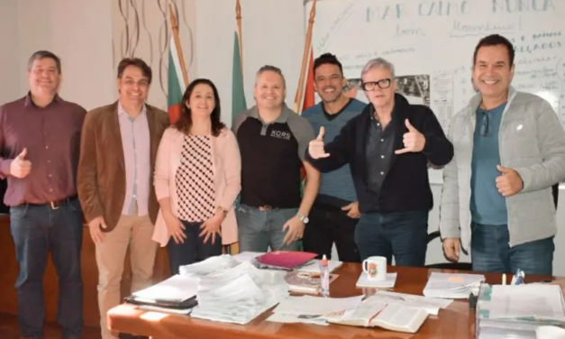 Prefeitura de Portão recebe investidores de frigorífico