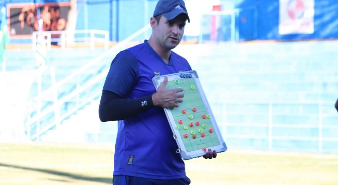 Campeão da última Série D, Thiago Carvalho é o novo técnico do Caxias