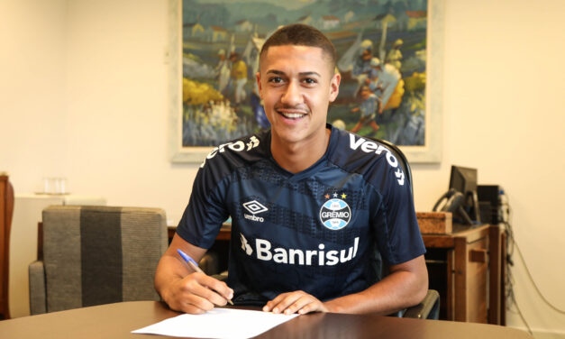 Grêmio renova contrato com lateral-esquerdo Thiago Rosa