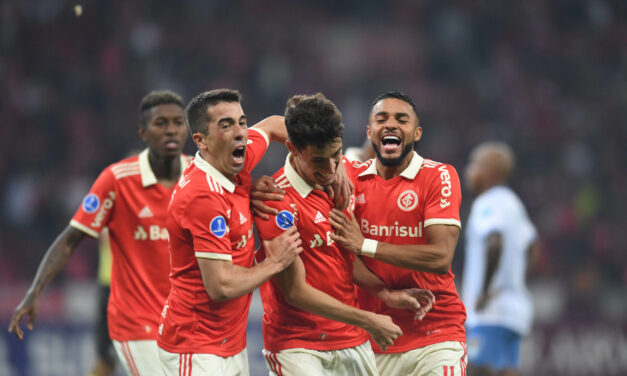 Mano ajeita o time e consegue sua primeira goleada para classificar o Internacional