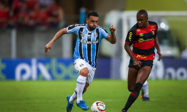 Elkeson e Edílson viram desfalques para sequência de jogos do Grêmio