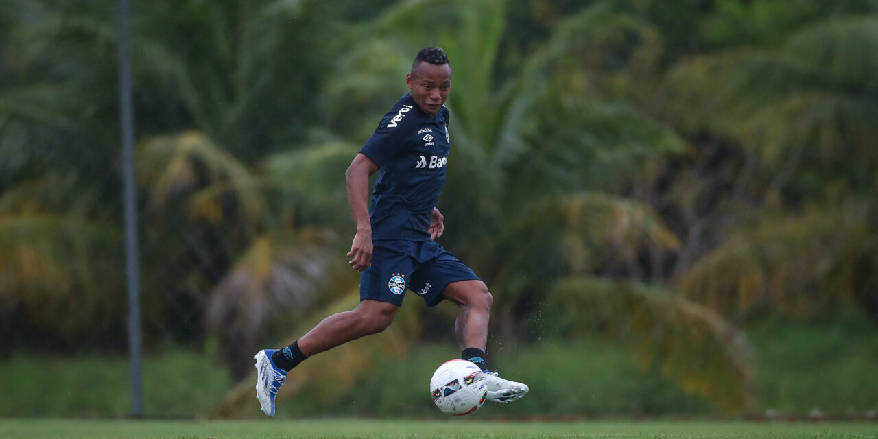 Grêmio deve ter Campaz e mudança para o 4-2-3-1 contra o Londrina