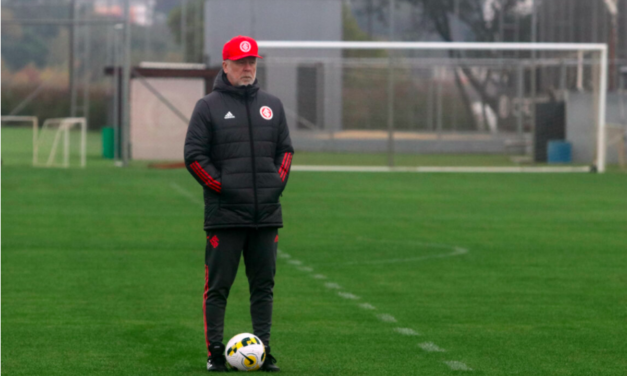 Jogadores do Internacional boicotam treino por direitos de imagem atrasados