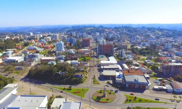 Duas pessoas ficam feridas em acidente, em Veranópolis