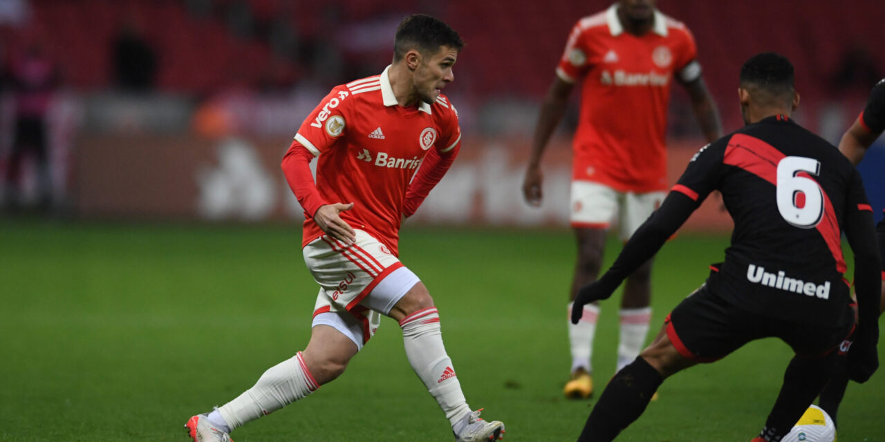 Inter e Bragantino se enfrentam precisando de vitória no Brasileirão