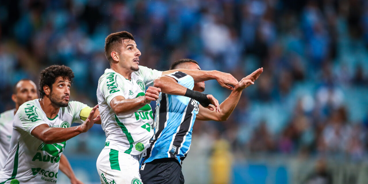 Próximo adversário do Grêmio, Chapecoense é o pior mandante da Série B