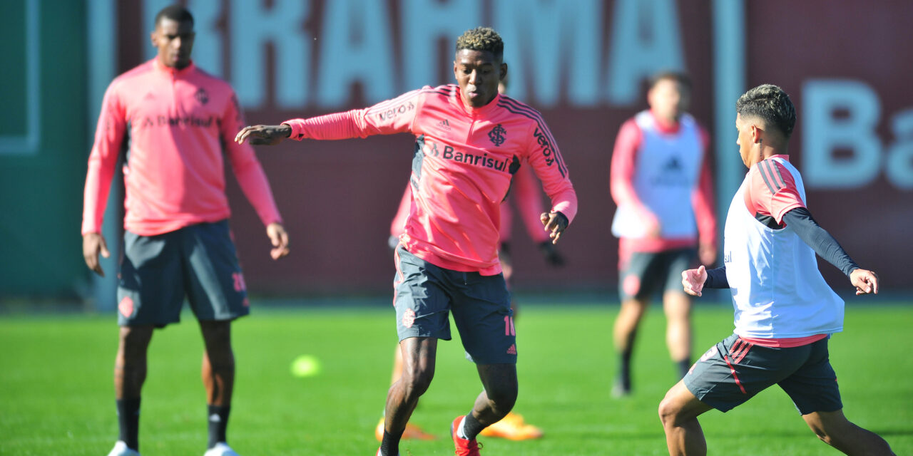 Inter começa preparação para enfrentar Athletico com desfalques