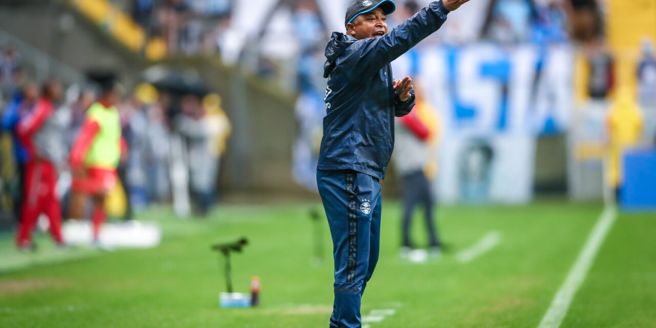 Grêmio terá desfalque de Nicolas para partida contra Brusque; Confira lista de relacionados