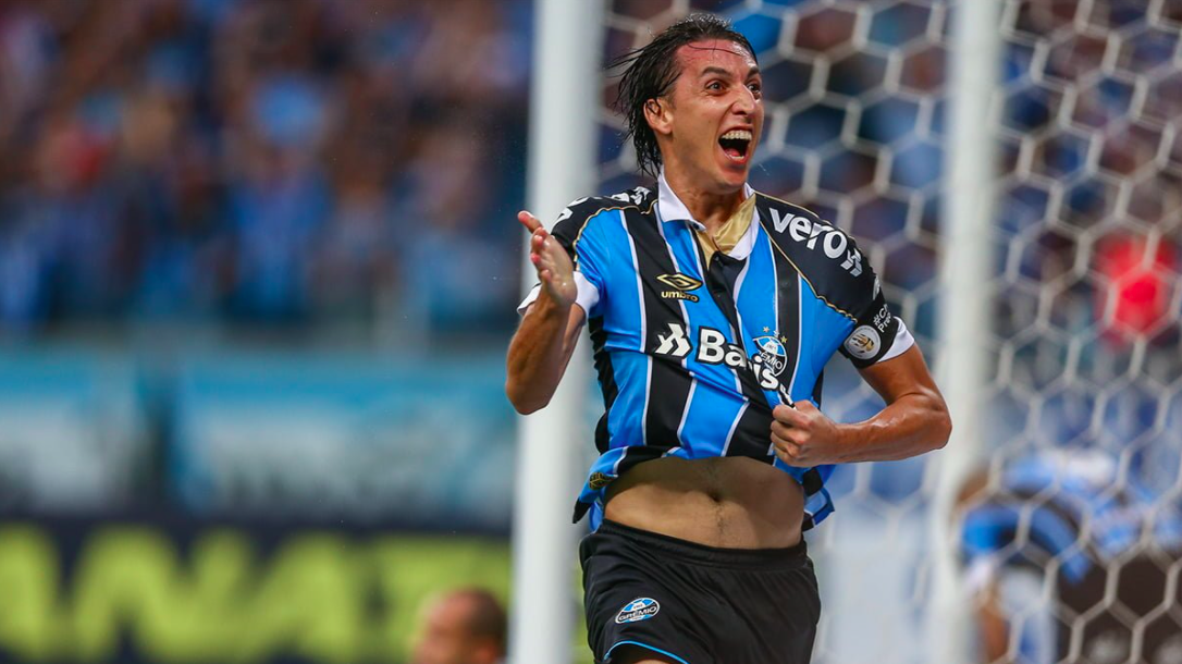 Contrato de Geromel terá renovação automática caso entre em campo contra a Chapecoense