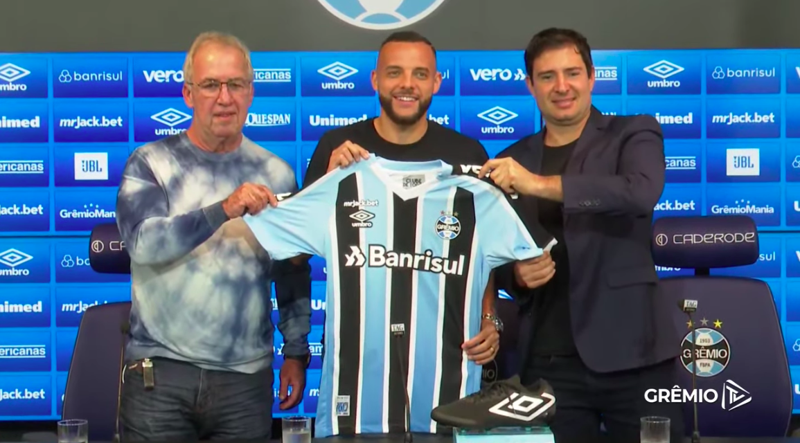 Apresentado oficialmente, Guilherme ressalta o sentimento pelo Grêmio: “eu escolhi estar aqui”