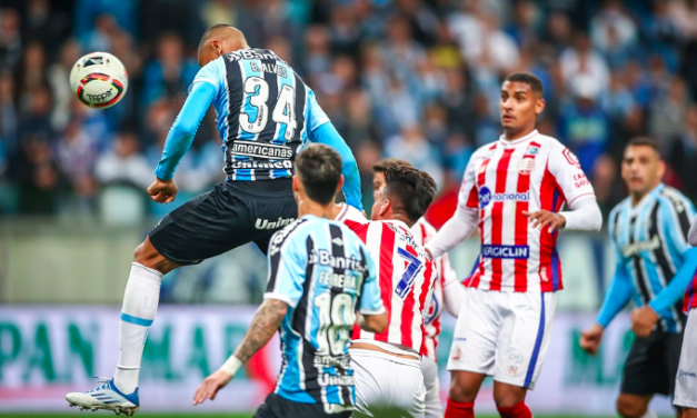 Bruno Alves fala em coletiva sobre momento do Grêmio e relação com a torcida: “Juntos somos mais fortes”