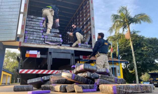 Duas toneladas de maconha são apreendidas em caminhão no RS