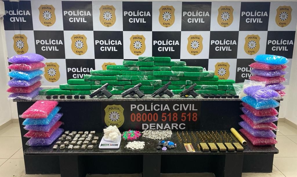 Depósito de entorpecentes e de armas de fogo é localizado em Porto Alegre