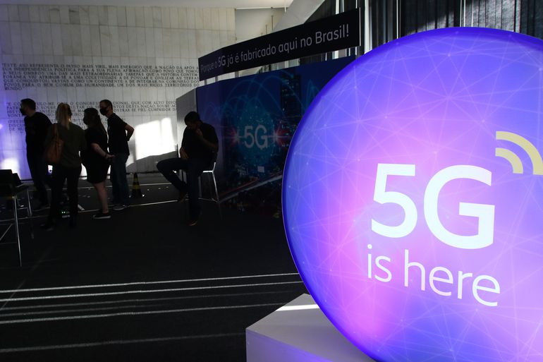 Sinal 5G começará a funcionar no Brasil nesta quarta-feira