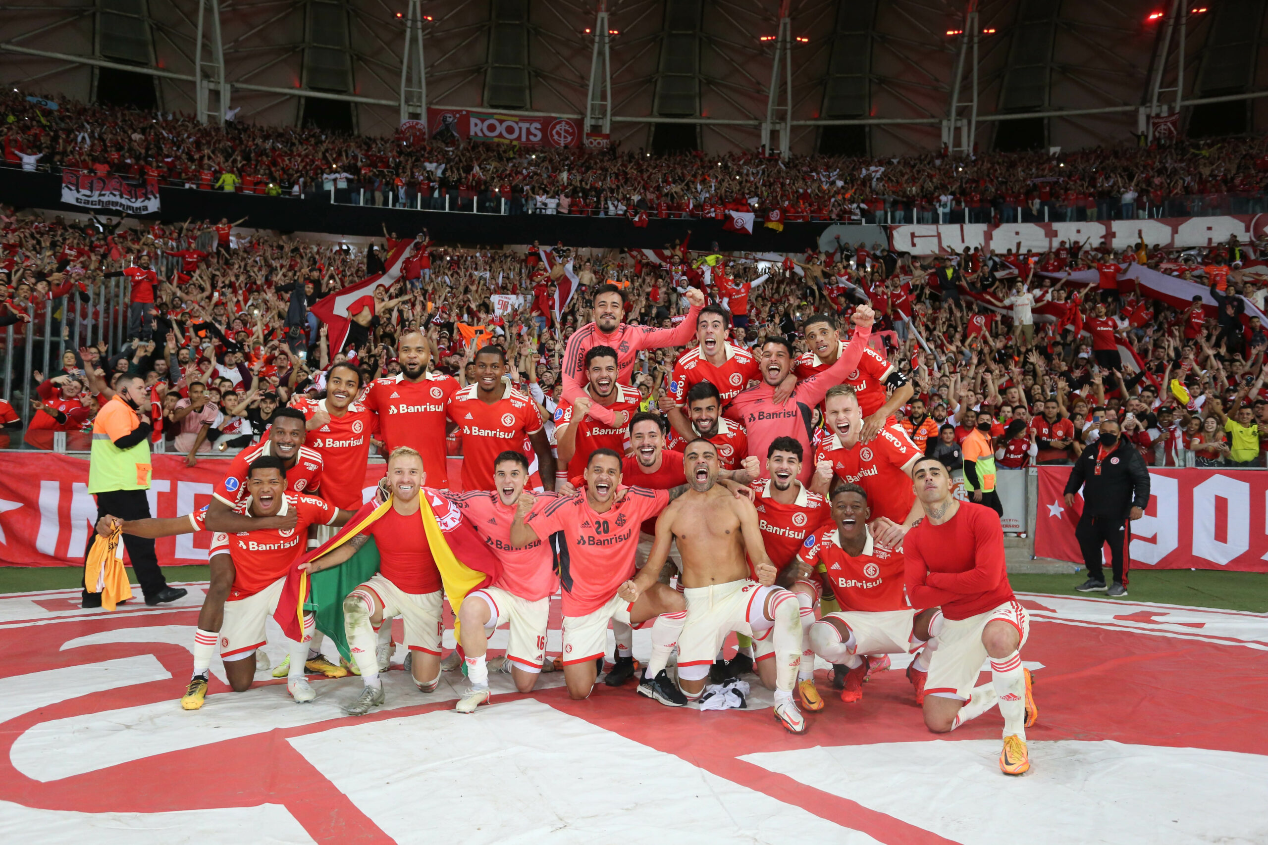 O Povo do Clube - BUSCAR A CLASSIFICAÇÃO COM A FORÇA DA TORCIDA Hoje a  noite o Colorado busca reverter o placar desfavorável do confronto para  avançar às quartas de final da