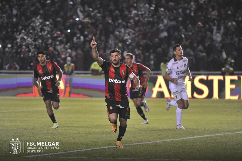 Para ficar de olho: Bernardo Cuesta, centroavante do Melgar, é o artilheiro da Sul-Americana