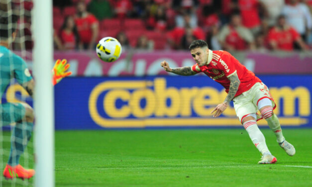 Titular incontestável, Bustos é o lateral-direito com mais participações em gol na Série A