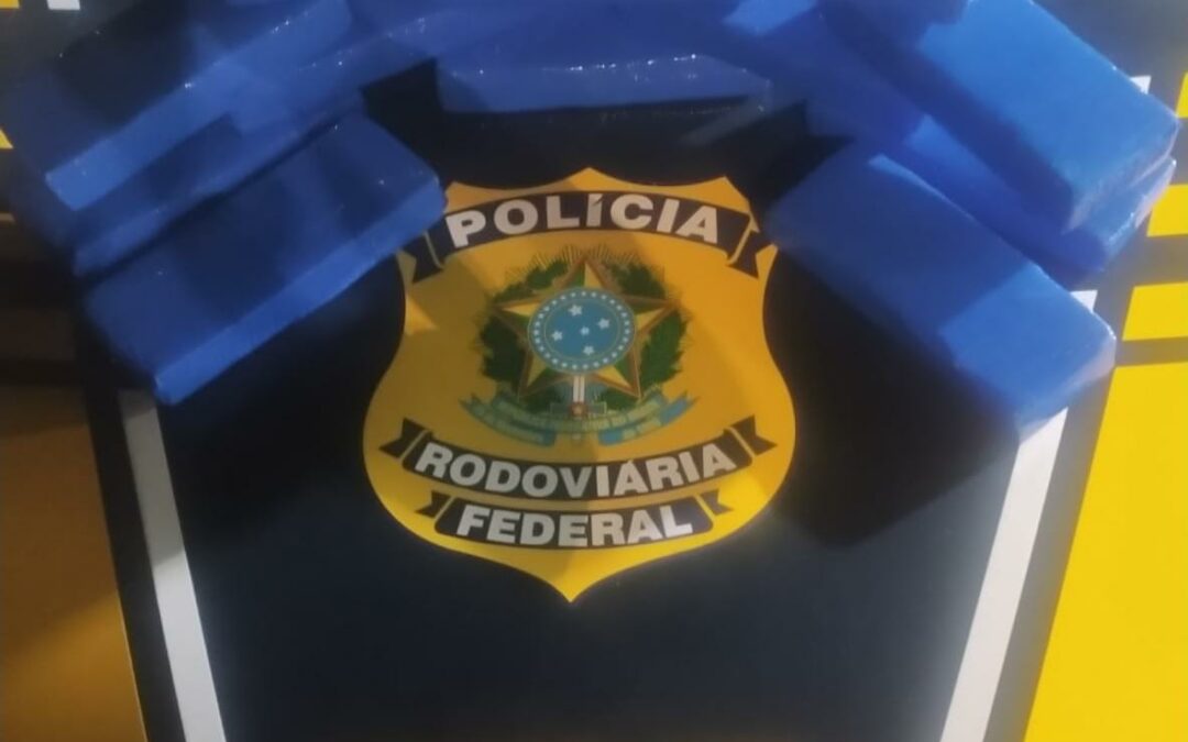 Traficante é preso pela PRF com 10 quilos de maconha