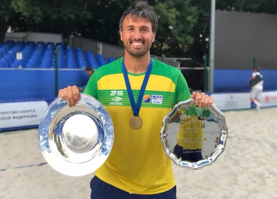 Após convocação para o Pan Americano de Beach Tennis, Alex Mingozzi destaca a seleção brasileira: “sempre o país favorito”