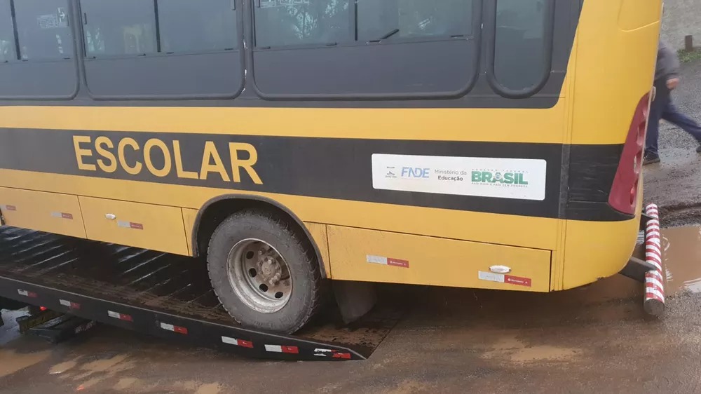 Criança de 8 anos morre atropelada por ônibus em Itati