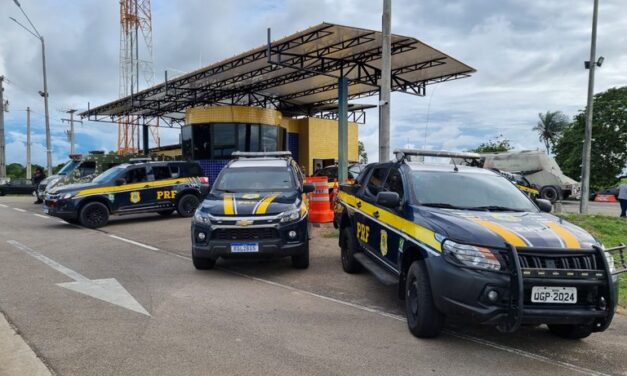 Três paraguaios são presos pela PRF em carreta com carga de dinamite e cocaína