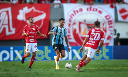 No primeiro turno, Grêmio e Vila Nova empataram em 0 a 0; relembre como foi a partida