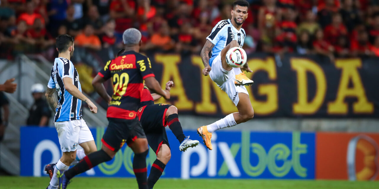 Grêmio recebe Sport na abertura da 31ª rodada da Série B