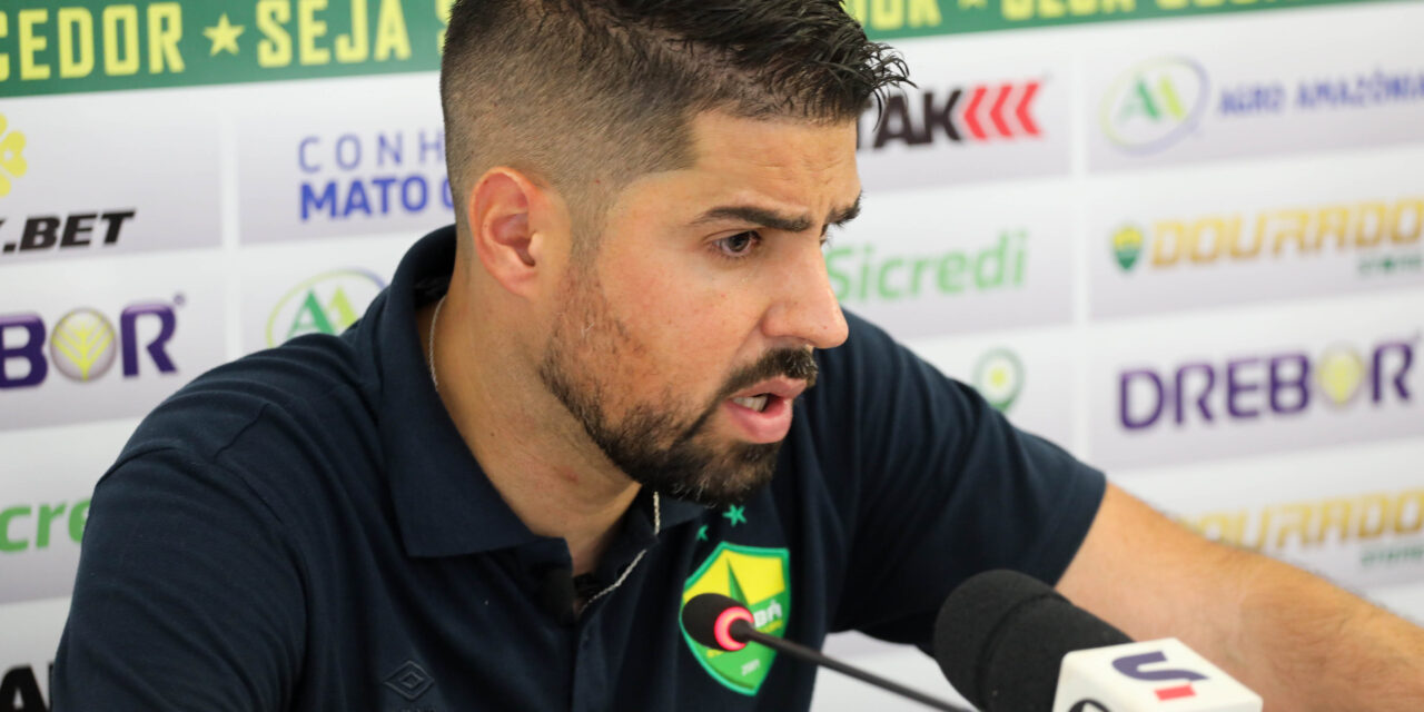 Técnico do Cuiabá, António Oliveira, projeta duelo contra o Inter no sábado: “um adversário tremendamente difícil”