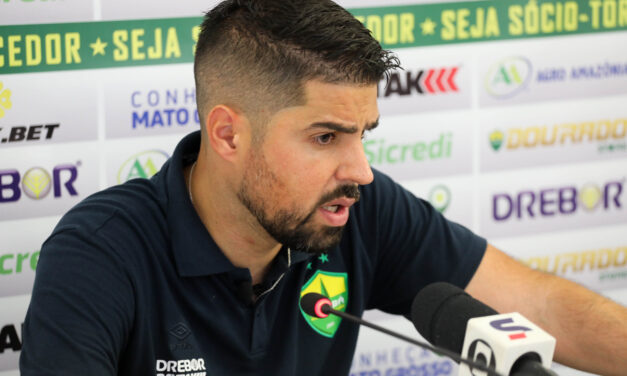 Técnico do Cuiabá, António Oliveira, projeta duelo contra o Inter no sábado: “um adversário tremendamente difícil”