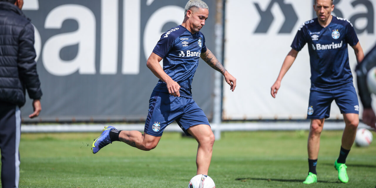 Treino do Grêmio: Geromel e Edílson são poupados e Jhonata Robert volta a treinar normalmente