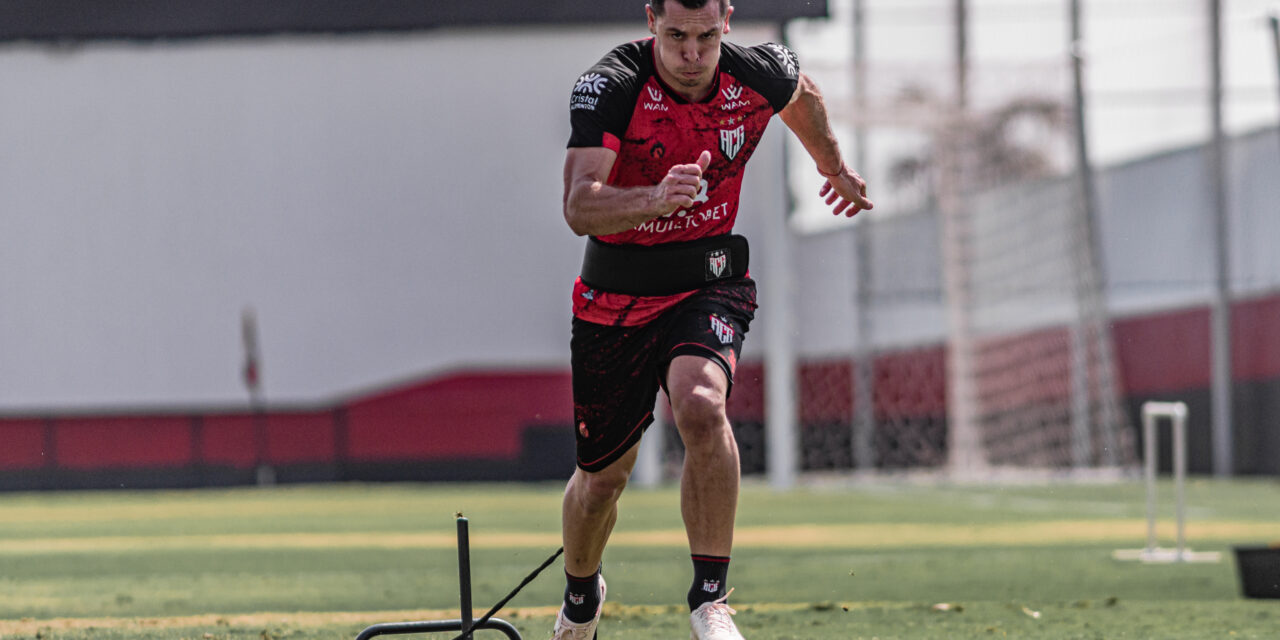 Autor do gol do empate no primeiro turno, Churín fala sobre momento do Atlético-GO e projeta partida: “vamos buscar os três pontos”
