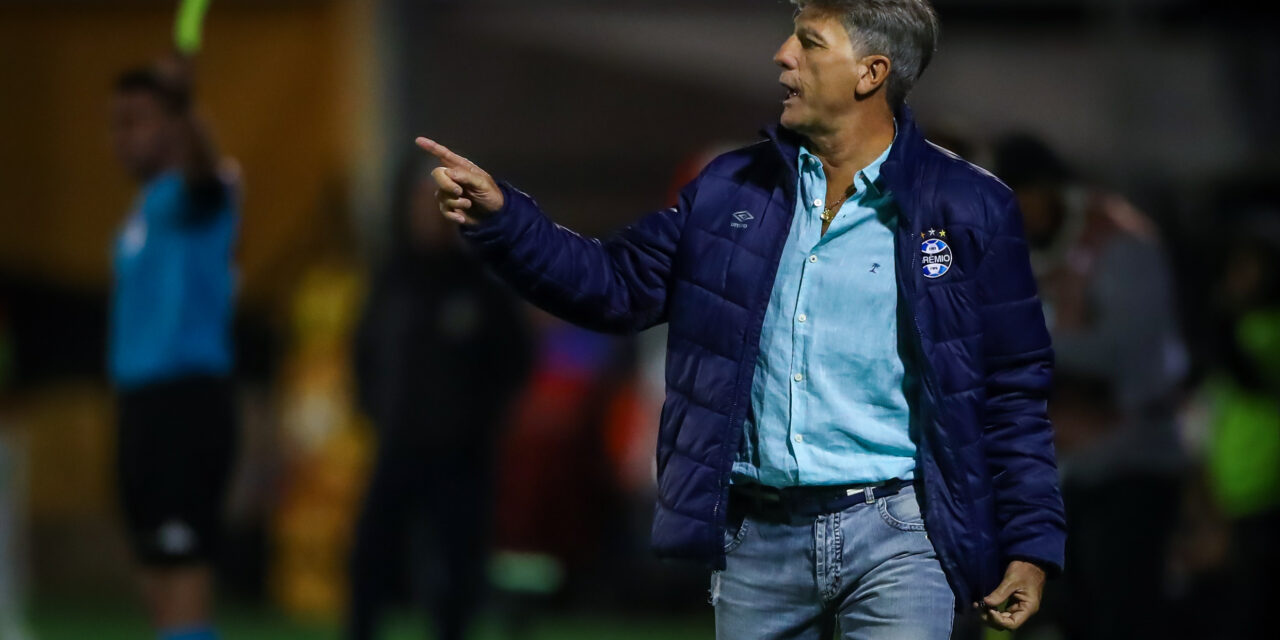 Após derrota fora de casa, Renato pede desculpas para o torcedor e promete: “vamos sofrer, mas vamos subir”