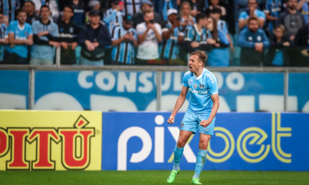 Lucas Leiva desencanta em vitória diante do Sport e ganha elogio de Renato: “importante para o grupo”