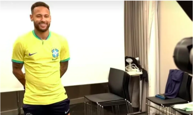 Brasil estreia nova camisa amarela nesta tarde