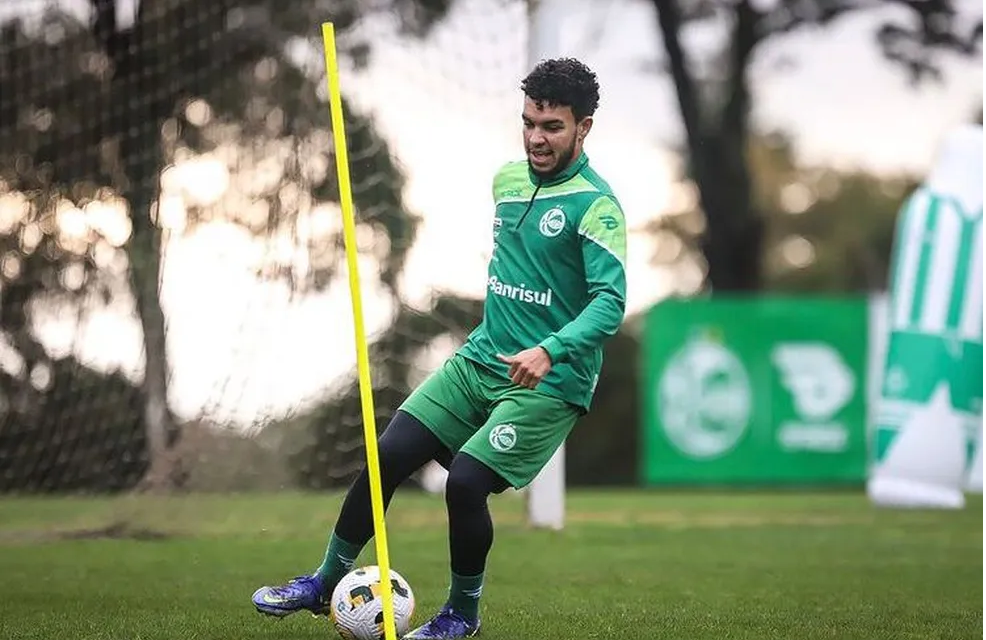 Juventude terá mudanças de peças, mas manutenção do esquema com três zagueiros para enfrentar o Palmeiras