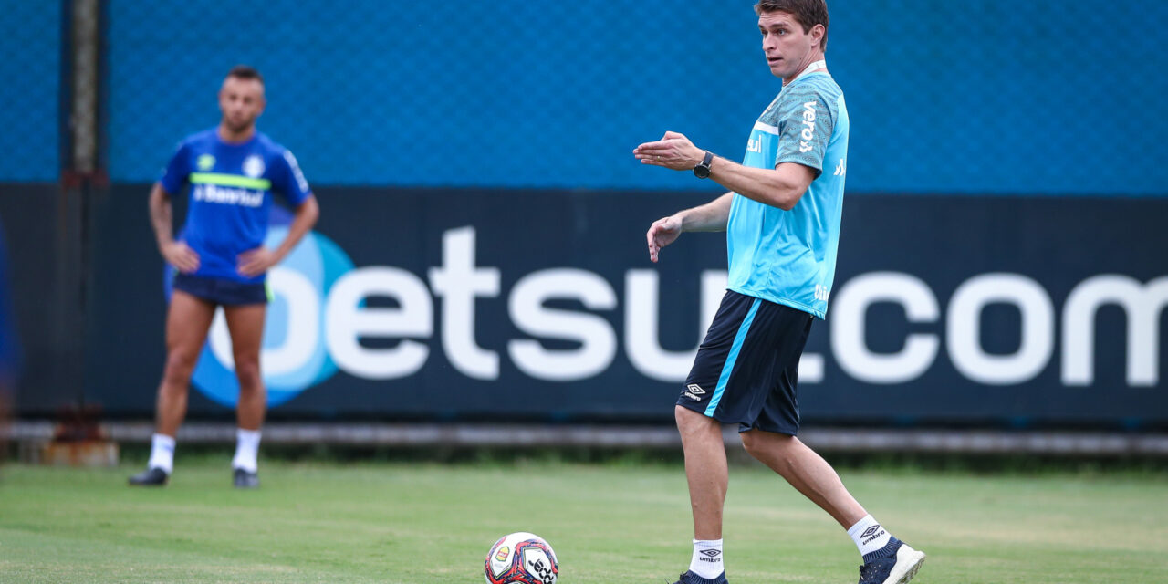 São José anuncia Thiago Gomes para a temporada 2023