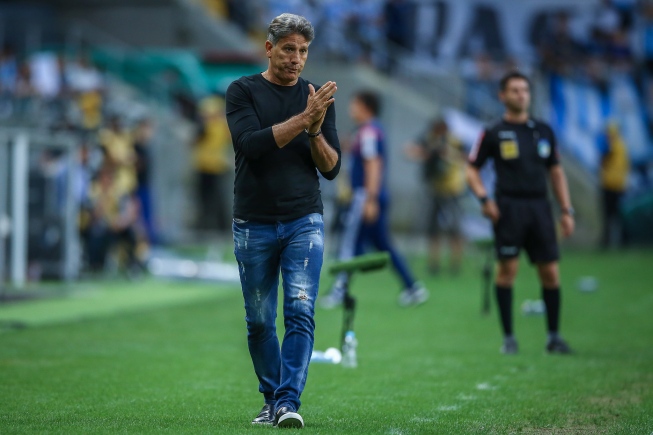 Renato desembarca em Porto Alegre na segunda-feira, mas convoca a torcida para partida contra o Vila Nova: “fundamental o apoio”